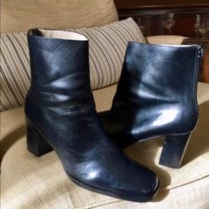 Women’s Black Leather boots